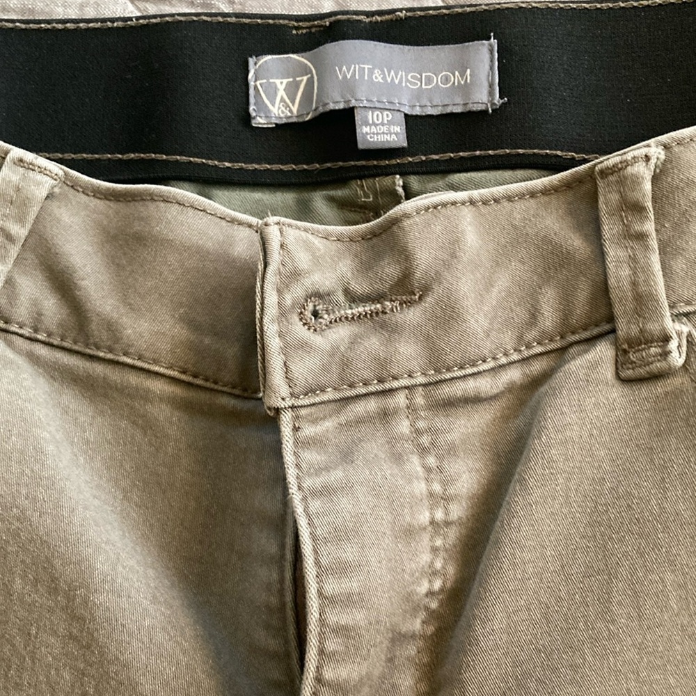 Wit & Wisdom size 10P olive green jeans.